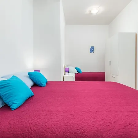 Apartment Center Of Katarina Fazana